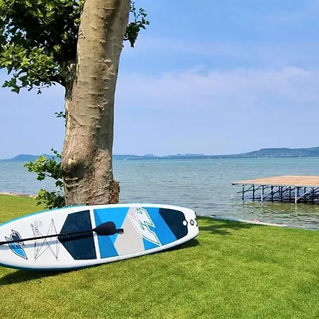 Platan With Lakeview * Balatonboglár